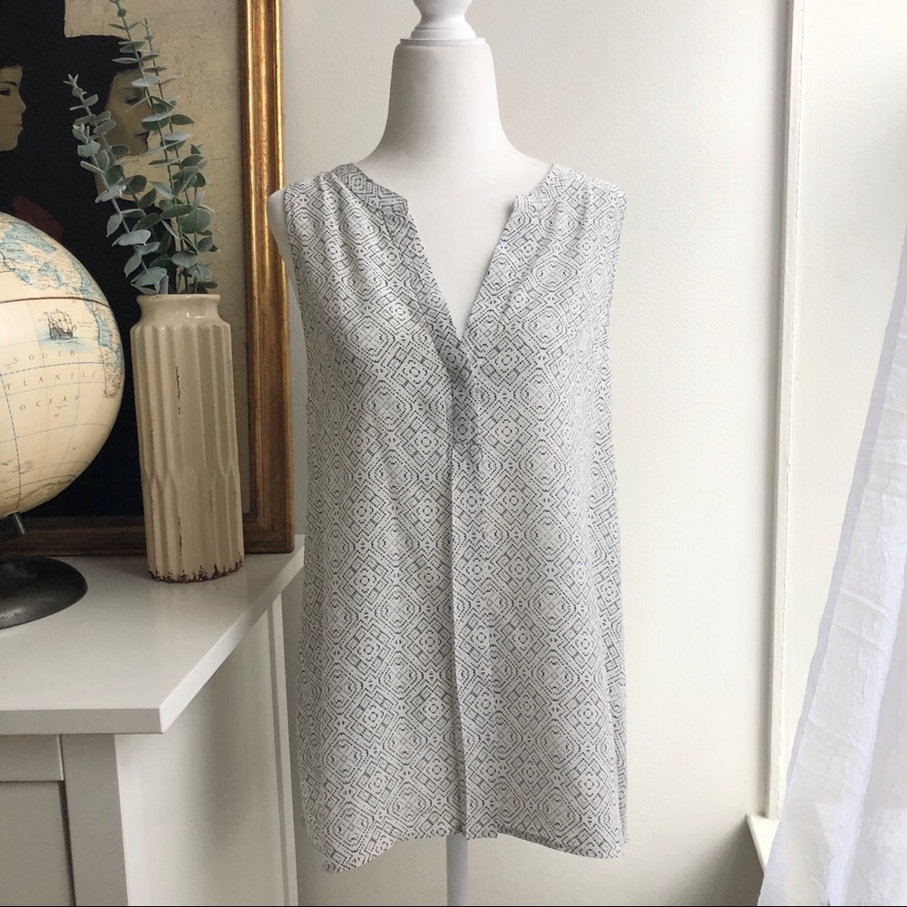 Joie White & Black Printed Silk Sleeveless Blouse